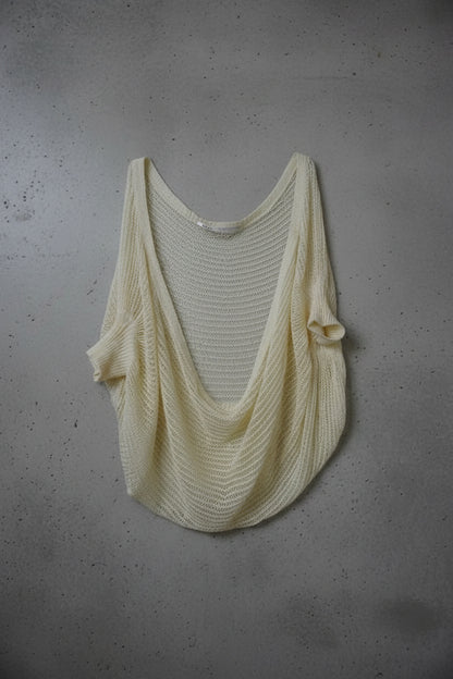 Shrug blanc en maille – by Zainab
