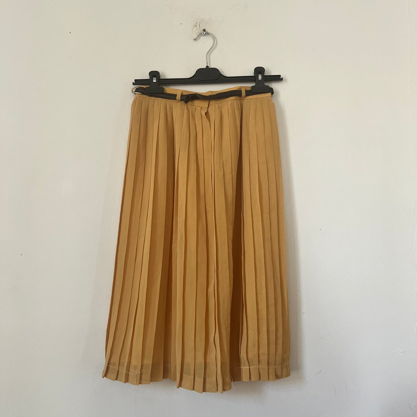 Jupe plissée – Taille M – By BÉATRICE