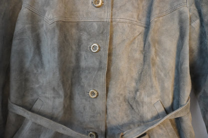 Veste en cuir verte ceinturée – BY ZAINAB