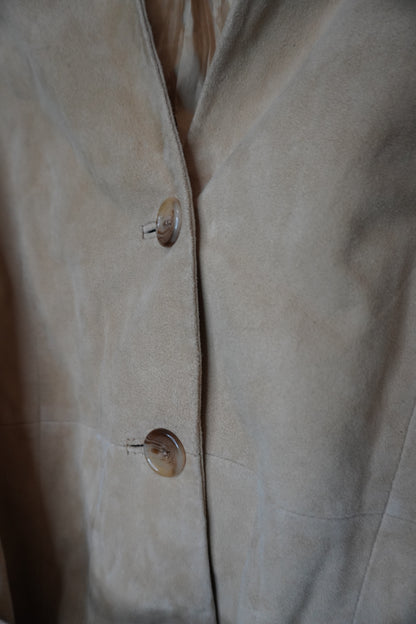 Veste en cuir beige élégante avec ceinture – By MIA