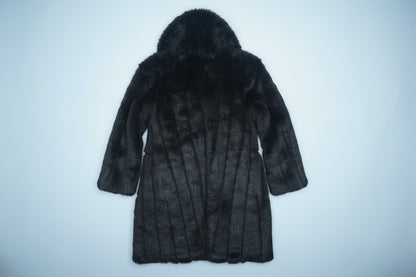 Manteau En Fausse Fourrure - by PRMEC