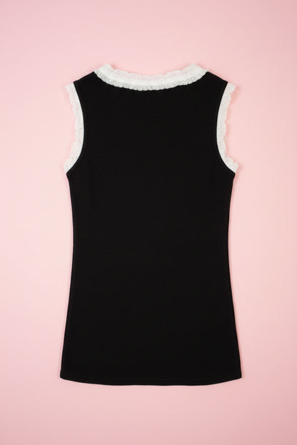 Top noir et blanc à col dentelle – by Zainab