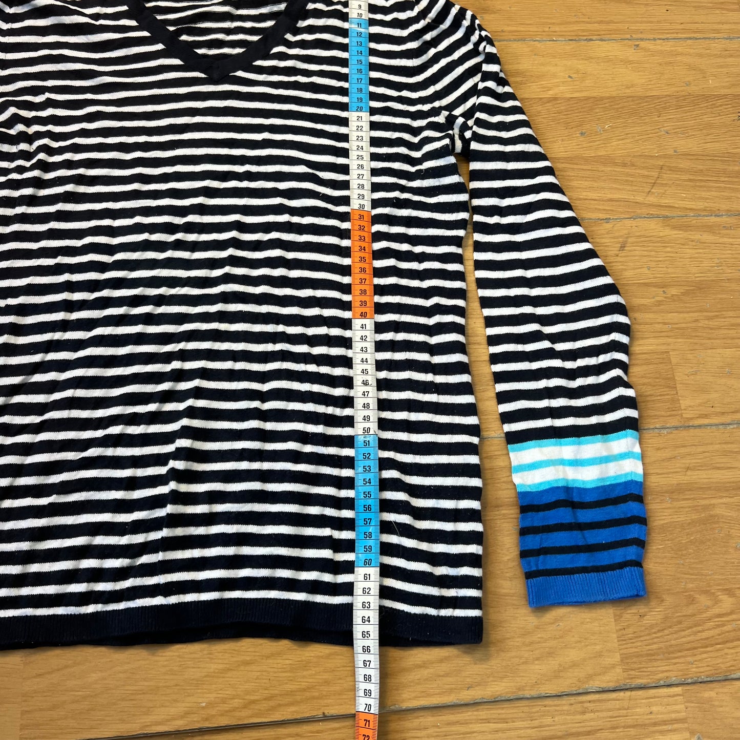 Pull rayé bleu marine et blanc col V - Tommy Hilfiger - Taille M/L