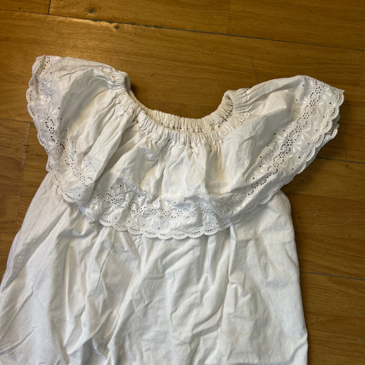 Top blanc off the shoulder avec dentelle - by ZAINAB