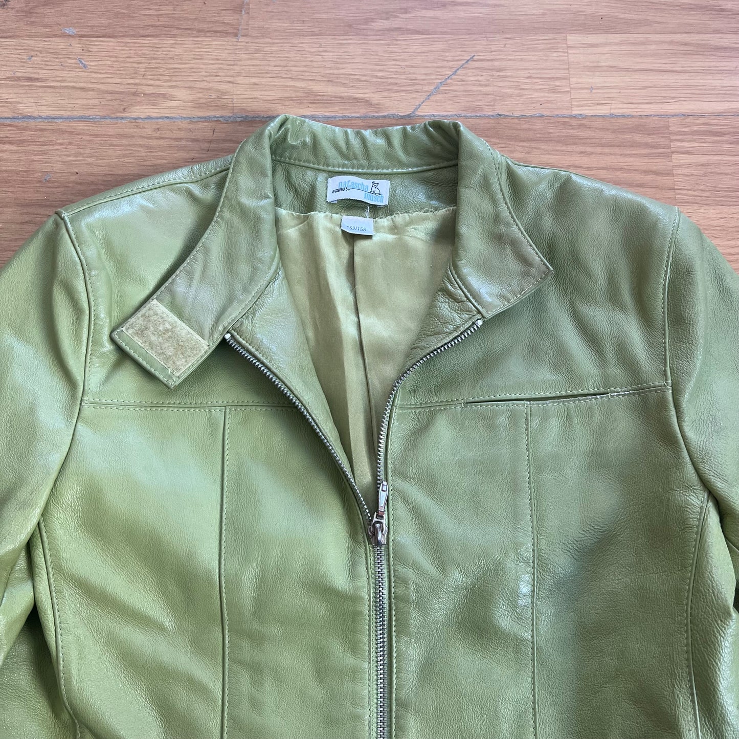 Veste en cuir vert olive zippée - Taille S by SARLOTTE