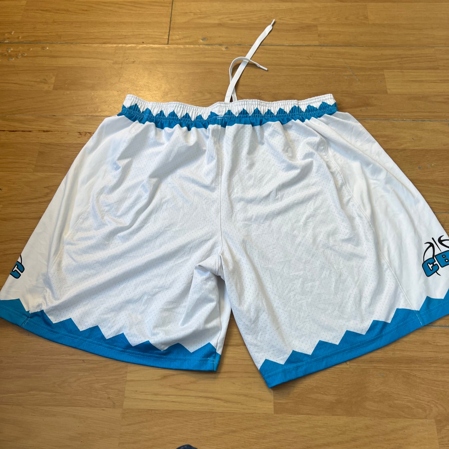 Shorts de sport blanc et bleu - Under Armour - Taille XL