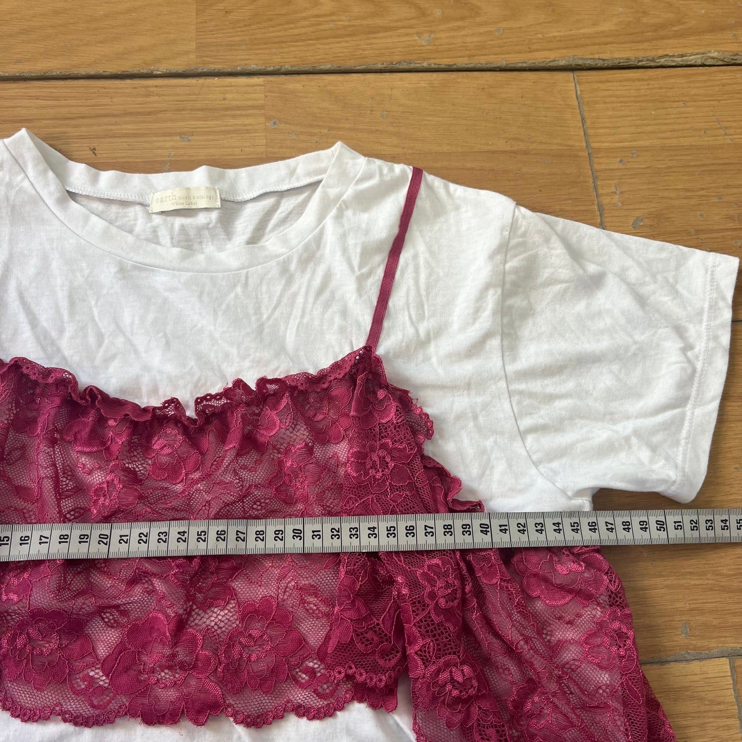 T-shirt blanc avec effet crop top en dentelle rose - Earth Music & Ecology - Taille S by SARLOTTE