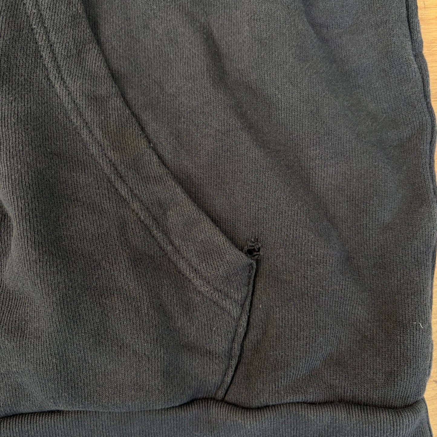 Hoodie gris motif militaire - Adidas - Taille M