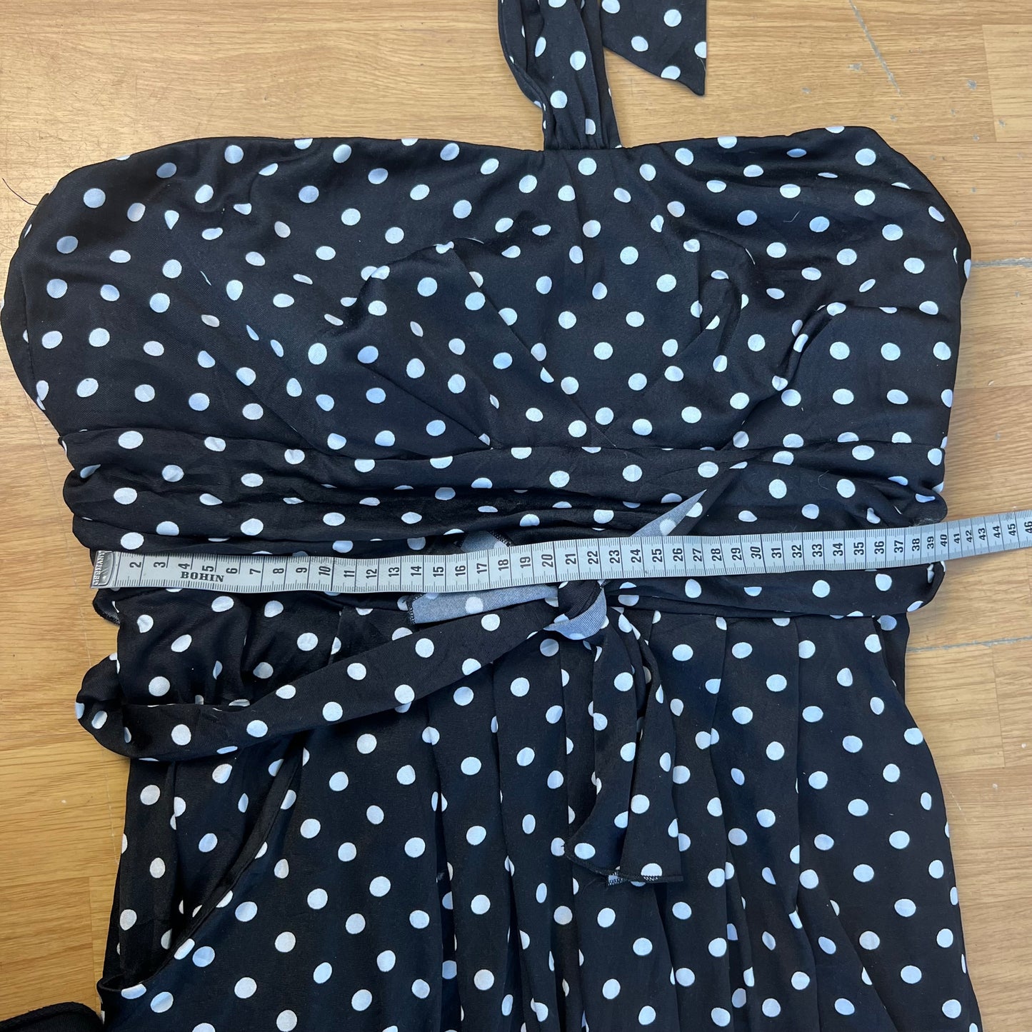 Robe longue à pois noir et blanc - by ZAINAB