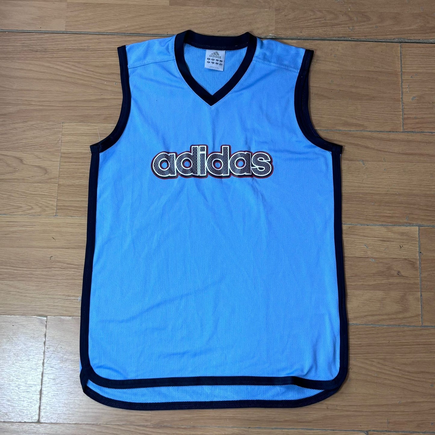 T-shirt Adidas – Taille S (Basketball, bleu)