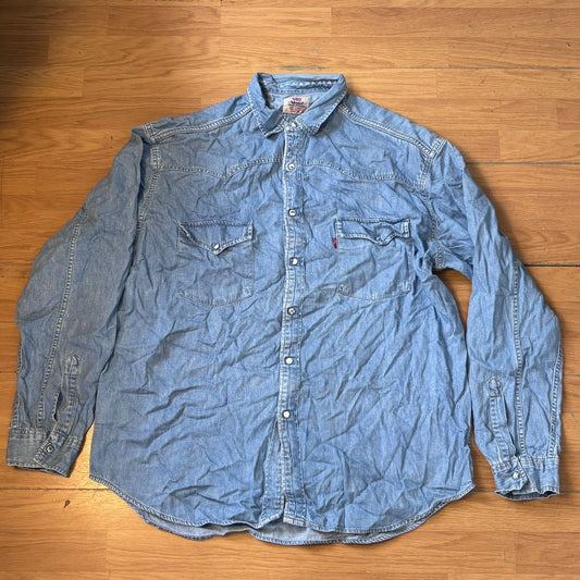 Chemise Levi’s – Bleue avec poche – Taille XXL