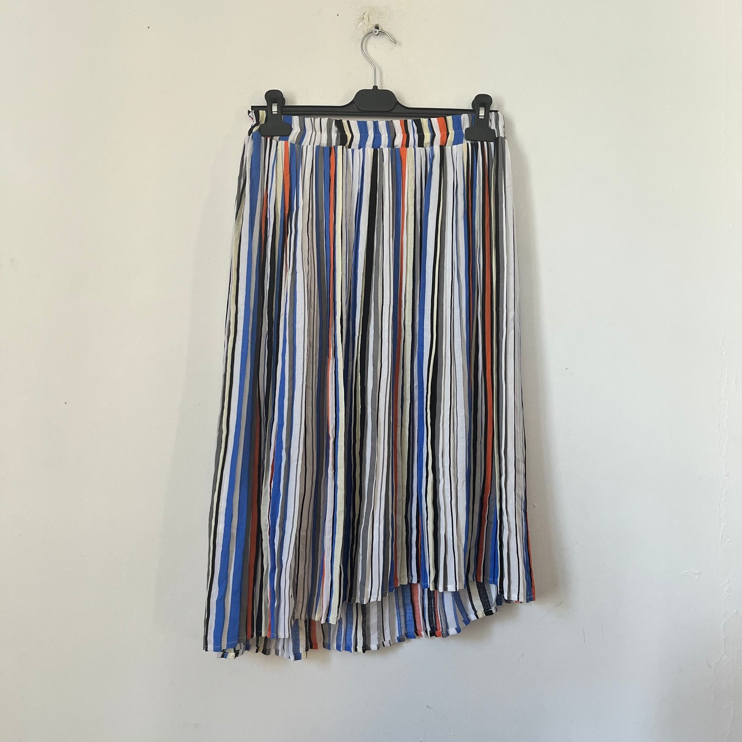 Jupe plissée – Taille M-L – By BÉATRICE