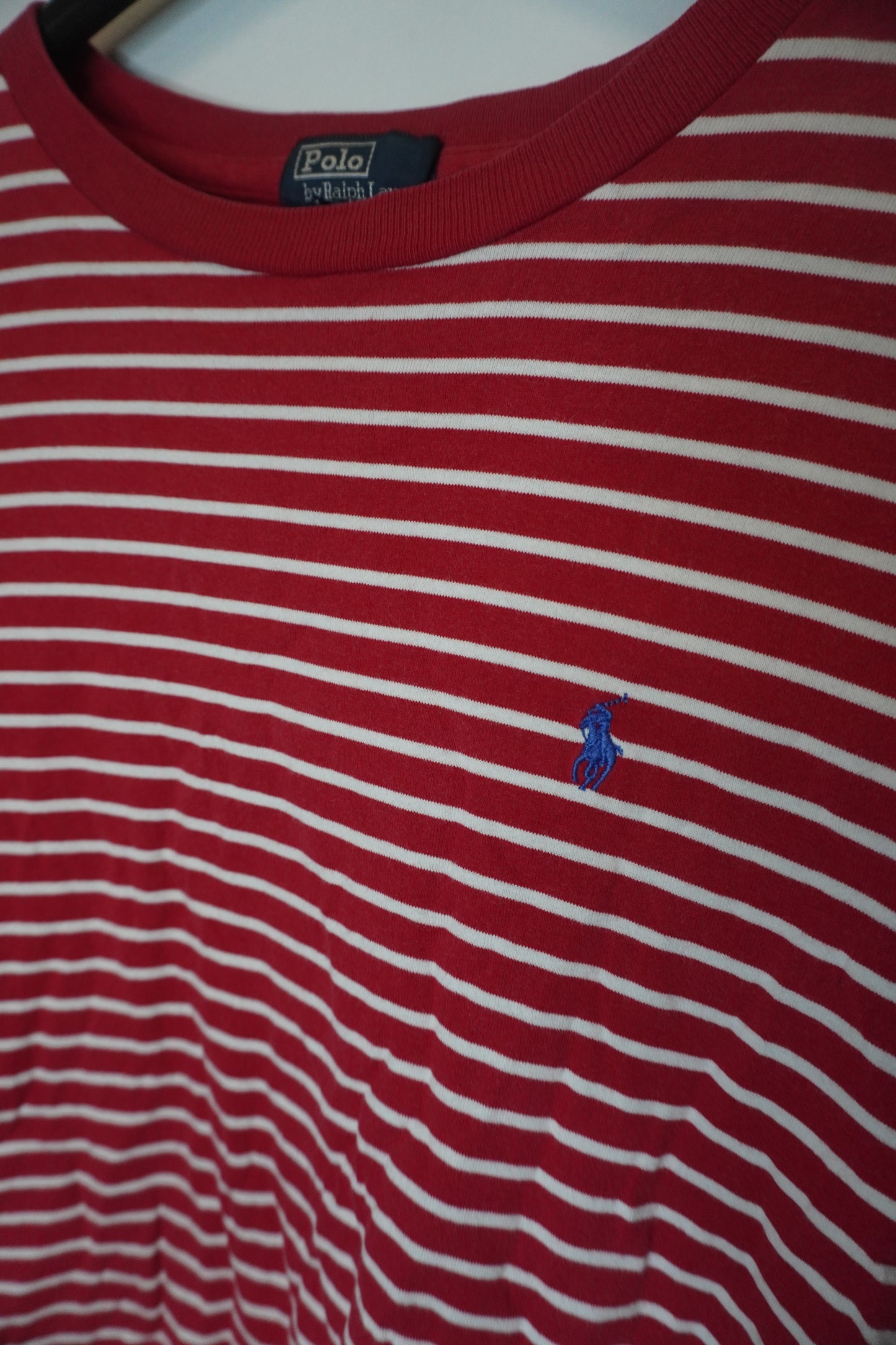 Polo Ralph Lauren T-Shirt - Rouge avec Rayures Blanches – Taille S