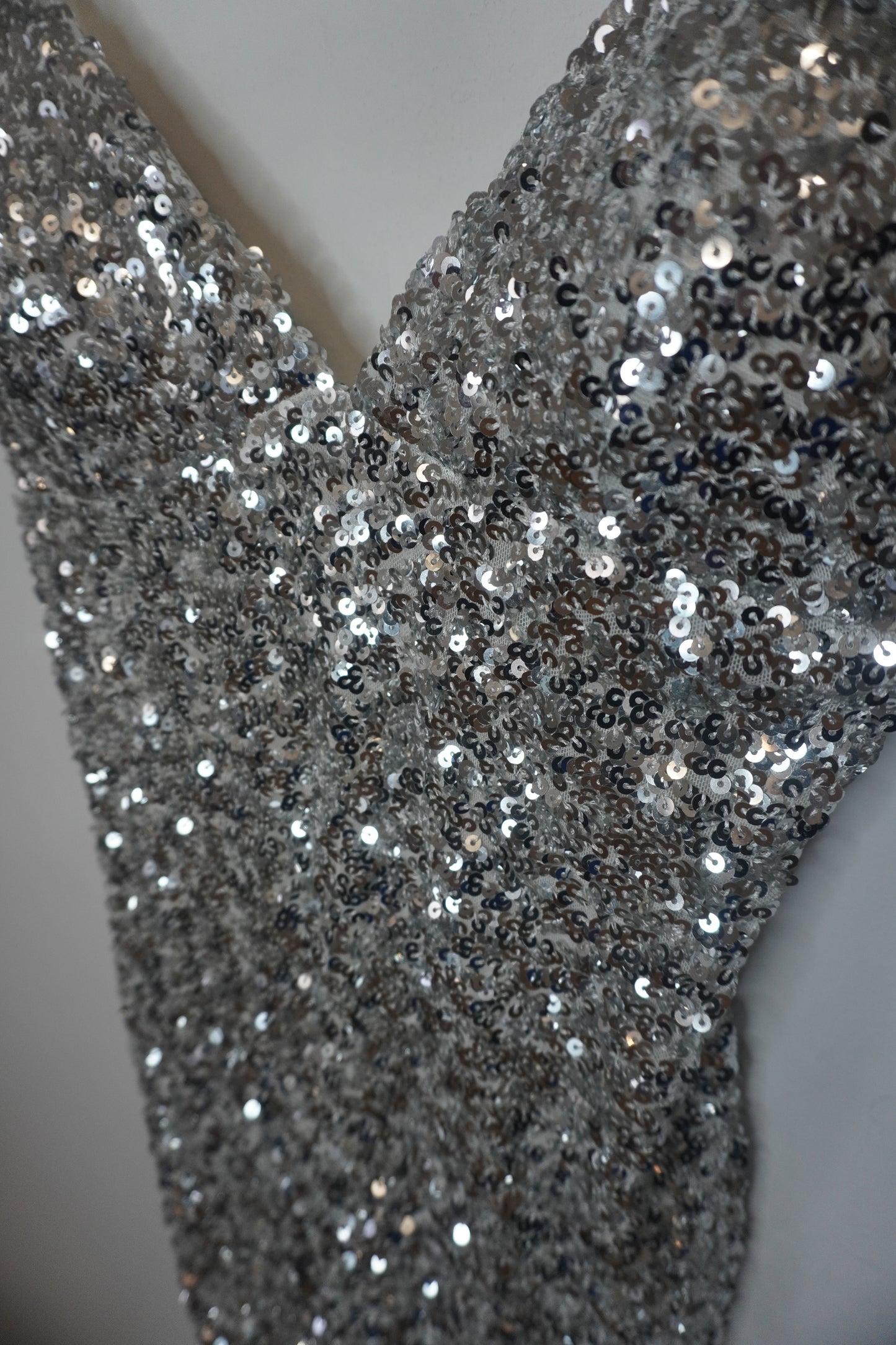 Robe de Fête - Sequins argent sur doublure blance - Taille M