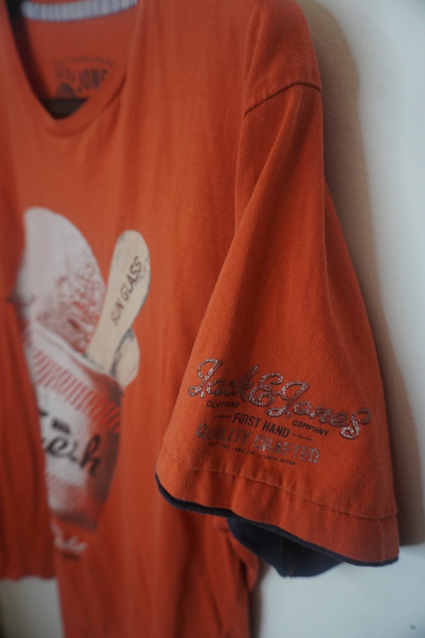 T-Shirt Vintage - by SASSCARELLA