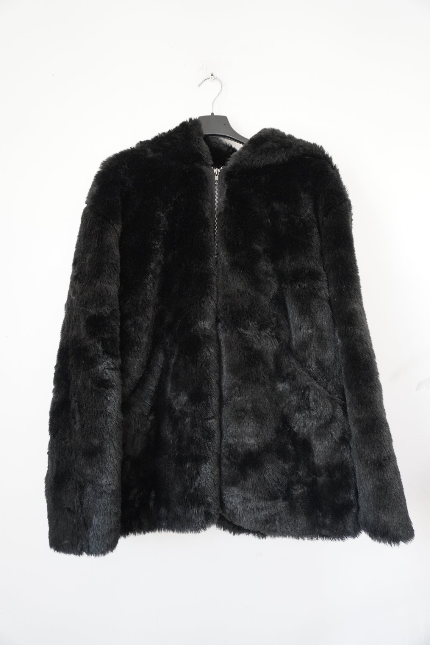 Manteau fourrure noir – Taille – M