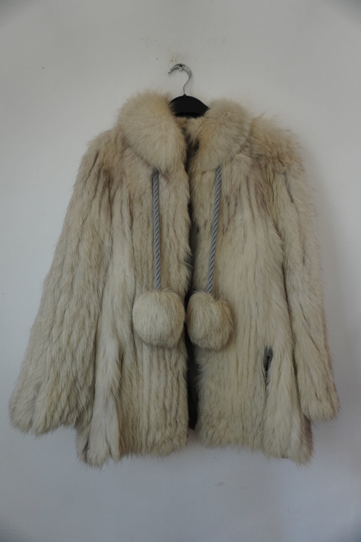 Manteau fourrure blanc – Taille – M