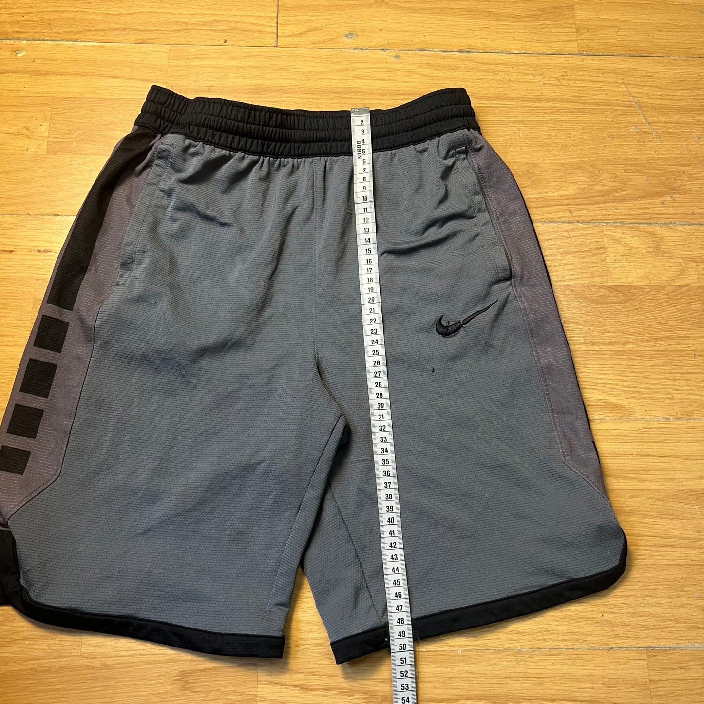 Short de sport gris - Nike Drift - Taille M