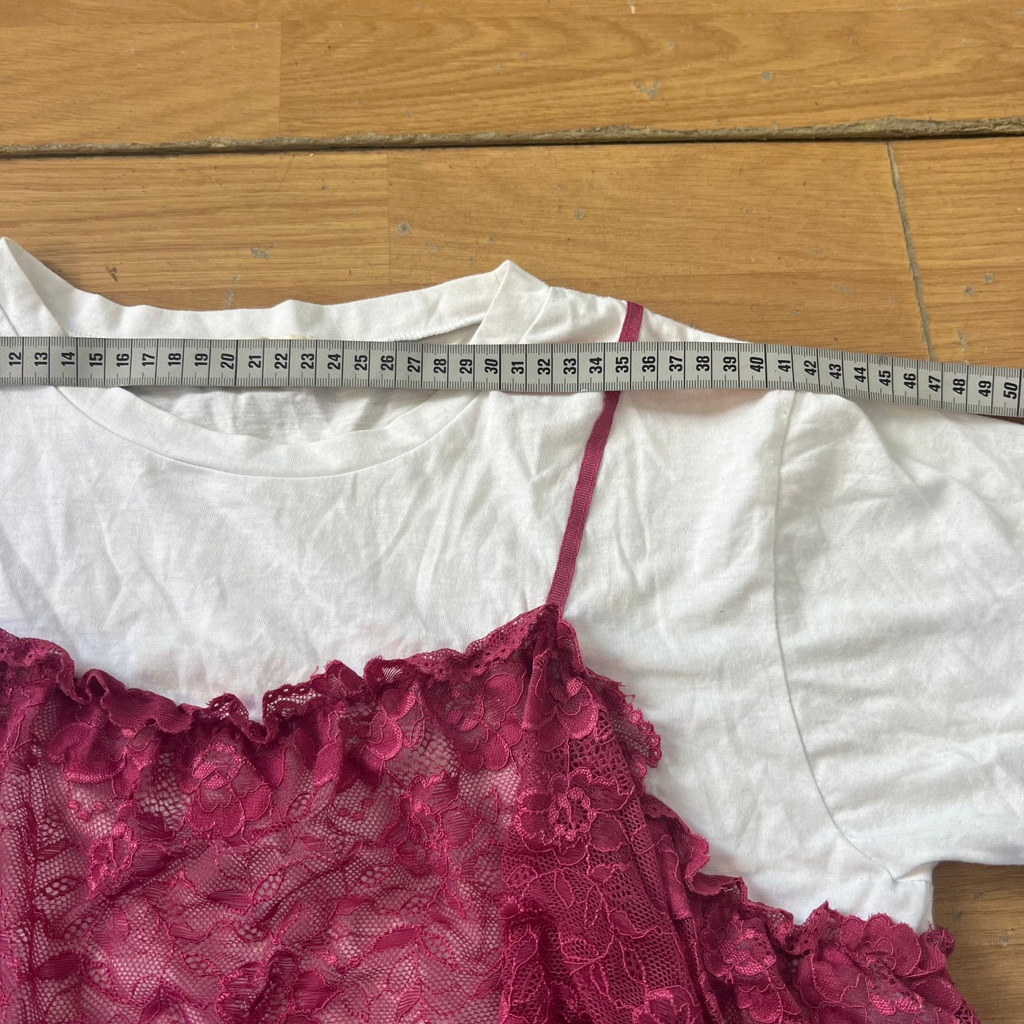 T-shirt blanc avec effet crop top en dentelle rose - Earth Music & Ecology - Taille S by SARLOTTE