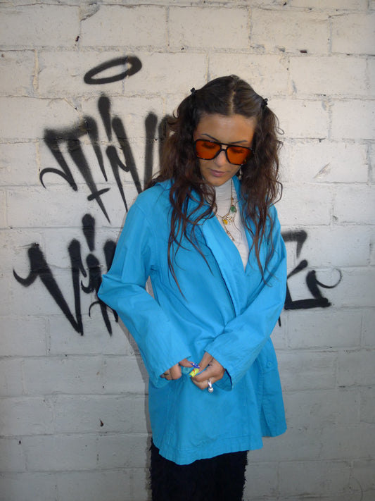 Veste bleue à capuche – BY SARLOTTE