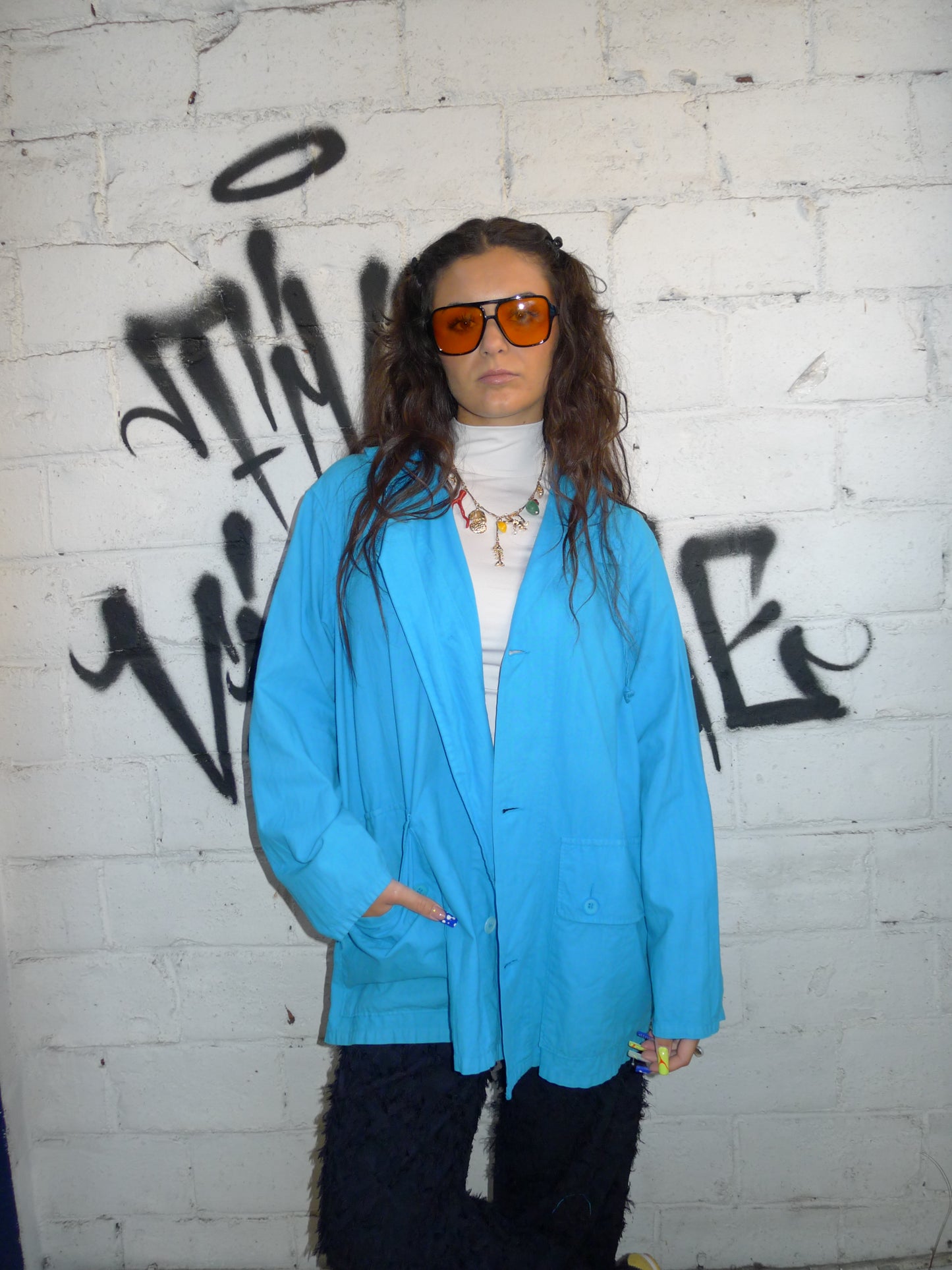 Veste bleue à capuche – BY SARLOTTE
