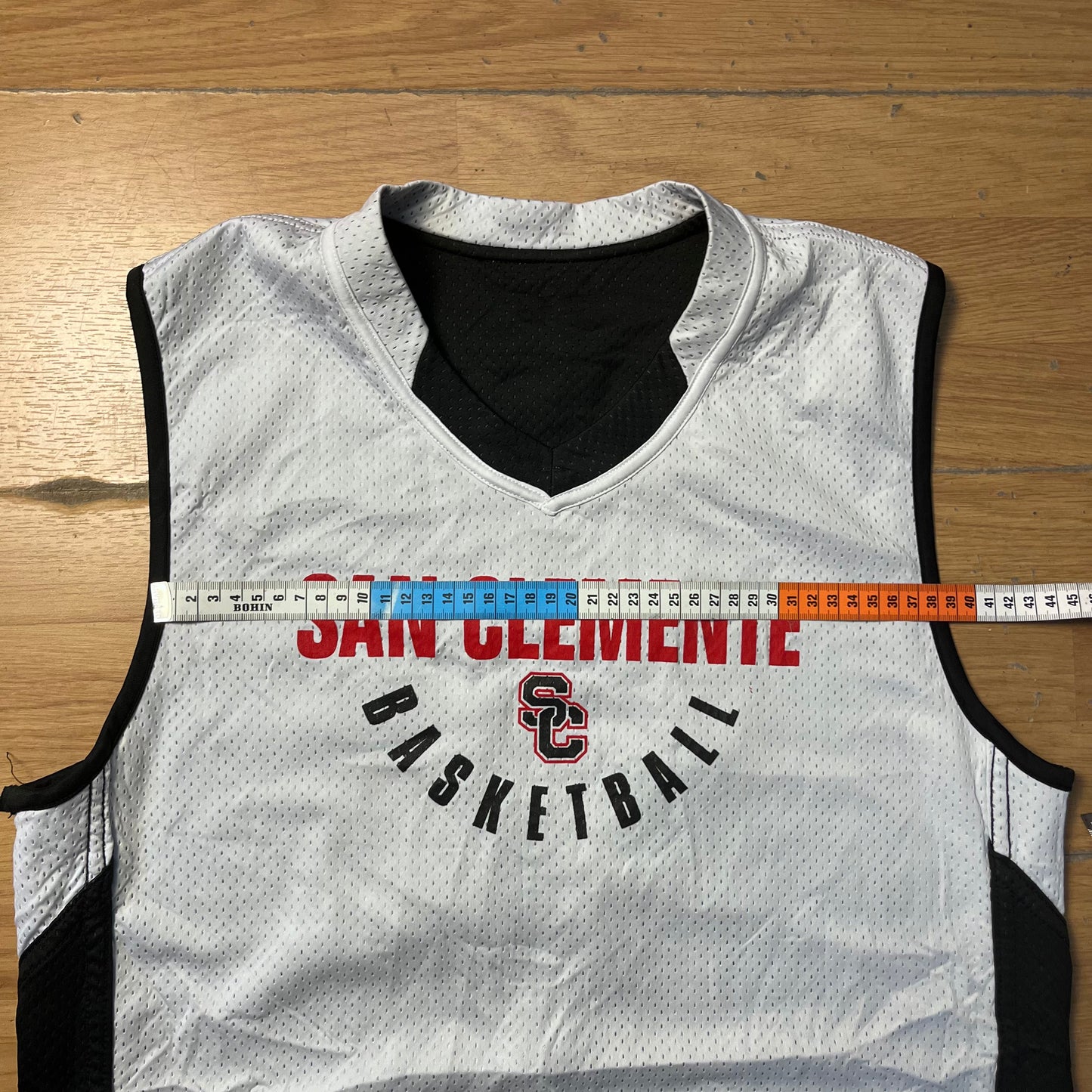 Maillot de basketball blanc et noir – Taille – M