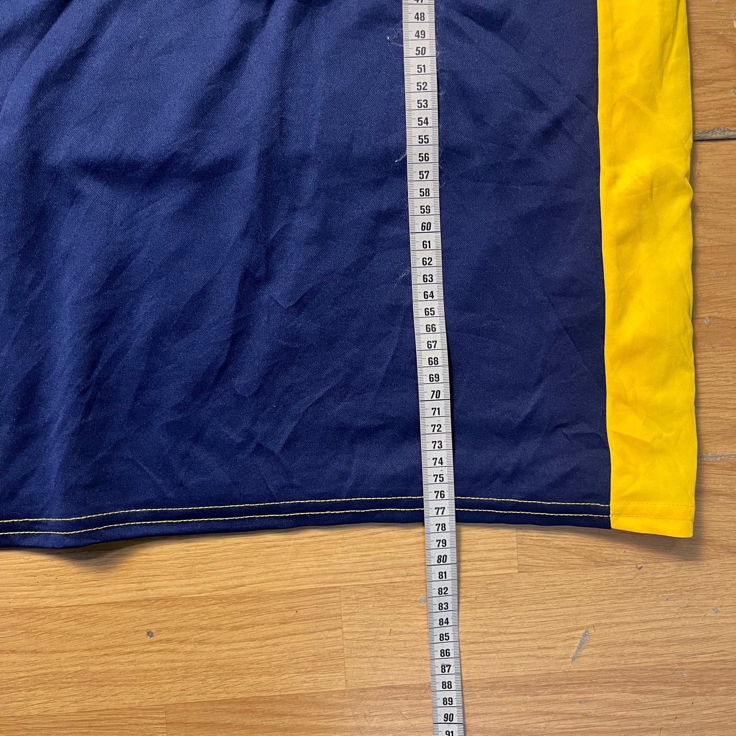 Maillot de basketball jaune et bleu foncé – Taille – L